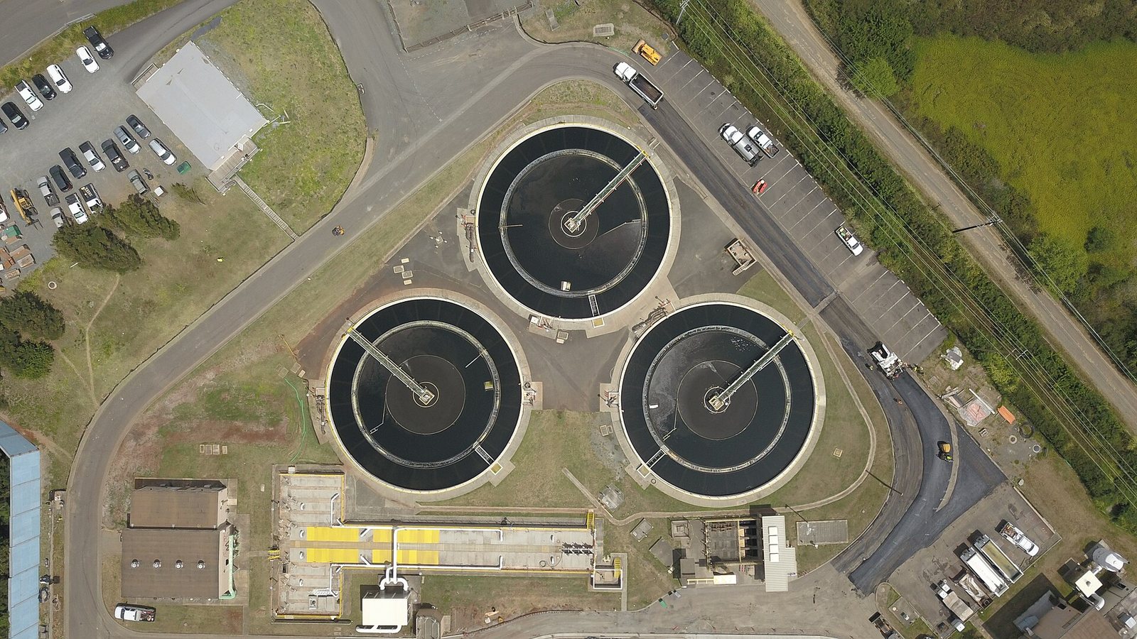 PolyDADMAC vs PAC in Water Treatment: Roles, Differences and Combined Dosing